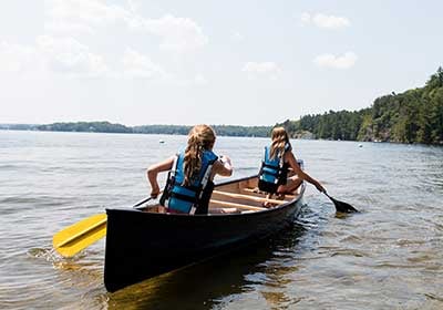 Canoeing-Lake-Rosseau-Camp