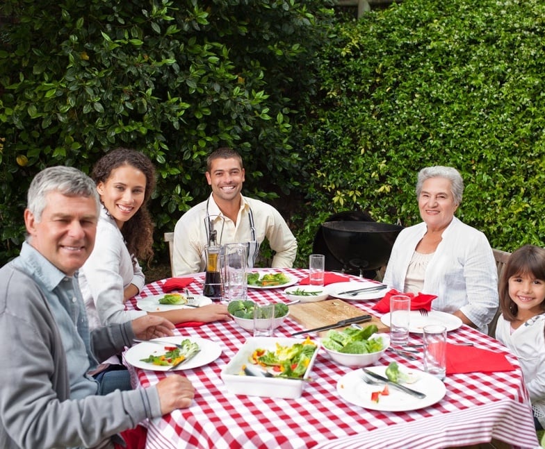 Happy family eating in the garden-7.jpeg